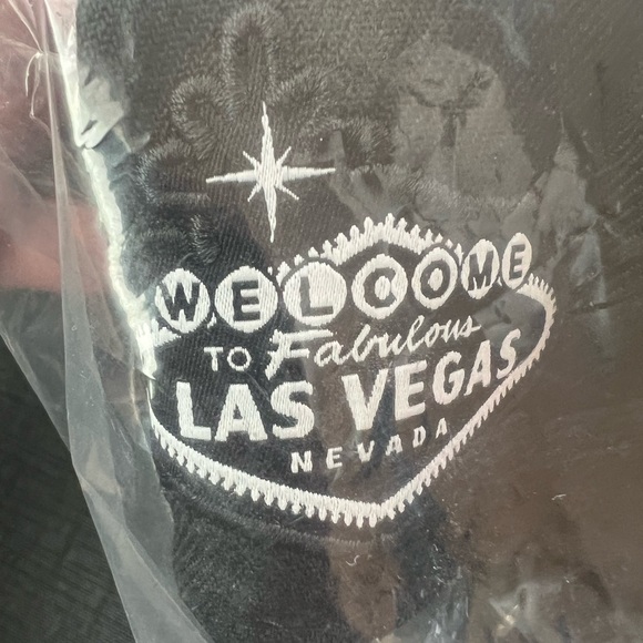 New Era 39Thirty Las Vegas Raiders Hat - Picture 6 of 9